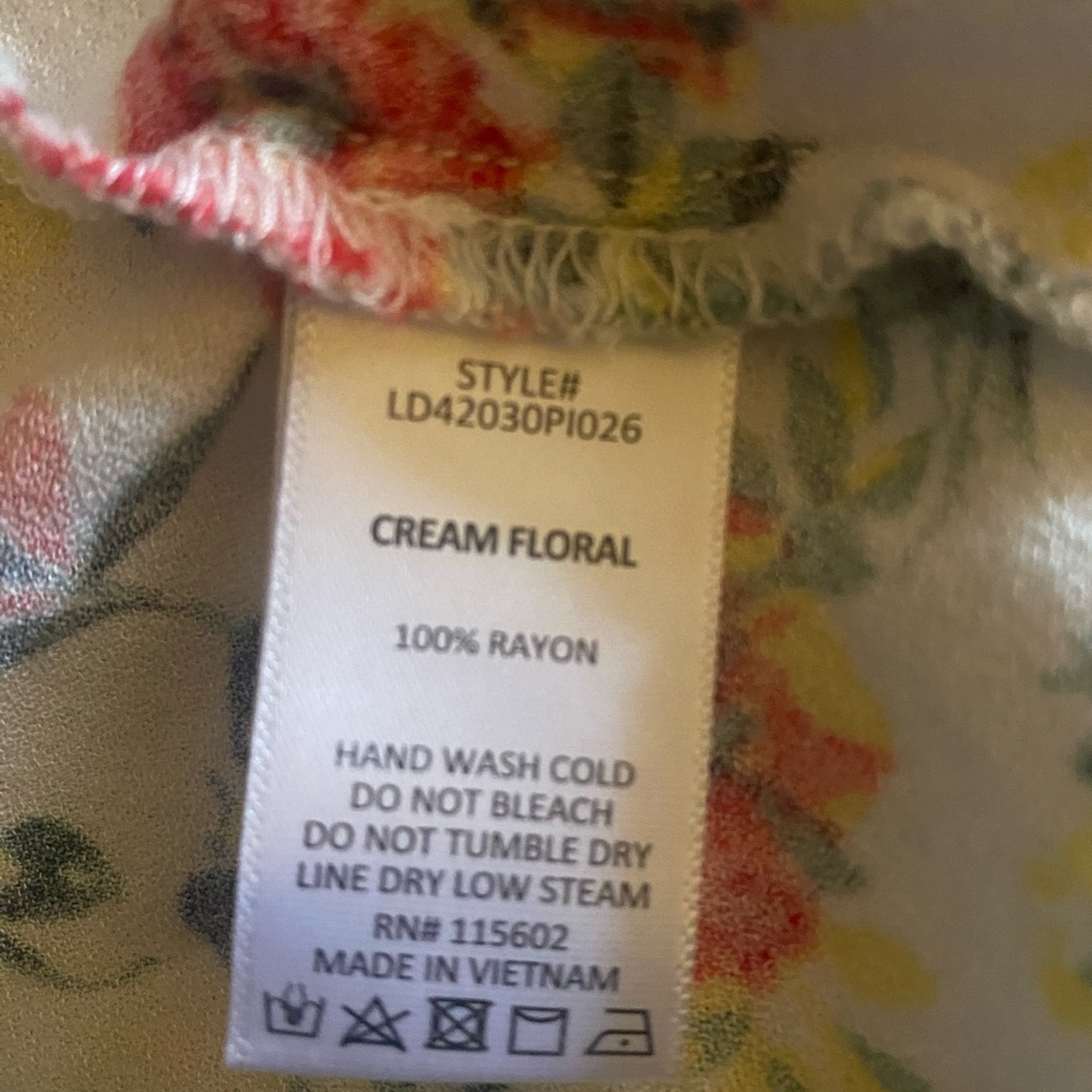 Lulu’s LUSH Cream Floral Print Off-the-Shoulder Maxi Dress sz M. Stretch - Picture 6 of 9